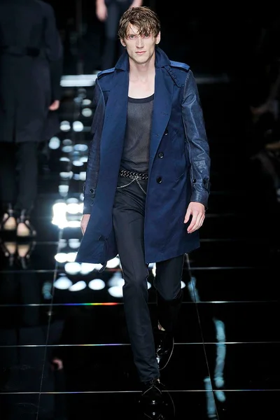 Look 29